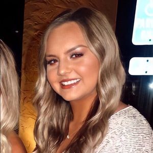 Meet your Posher, Carmen